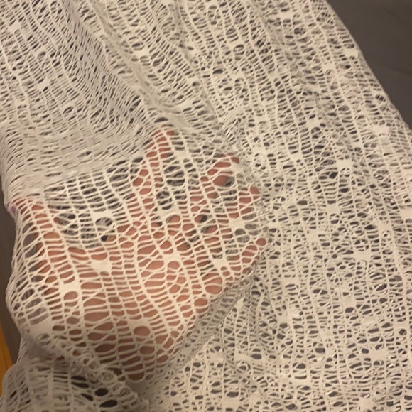 J Valdi Beach Cover up - Picture 3 of 3